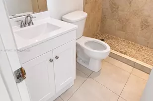 9375 Fontainebleau Blvd, Miami, FL 33172 - Photo 21