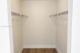 9375 Fontainebleau Blvd, Miami, FL 33172 - Photo 23