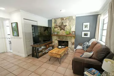 11624 SW 135th Pl, Miami, FL 33186 - Photo 13