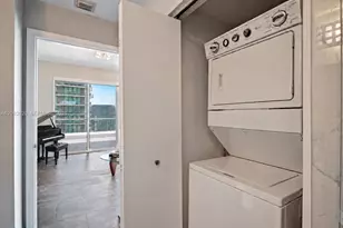 60 SW 13th St, Miami, FL 33130 - Photo 9