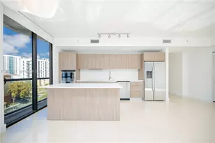 201 SW 17th Rd, Miami, FL 33129 - Photo 5