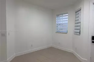 459 NE 21st Ave, Homestead, FL 33033 - Photo 5