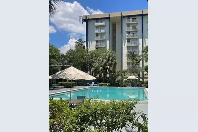 801 NW 47th Ave #718W, Miami, FL 33126 - Photo 3