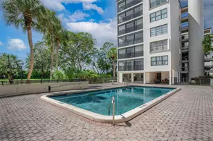 2326 S Cypress Bend Dr, Pompano Beach, FL 33069 - Photo 35