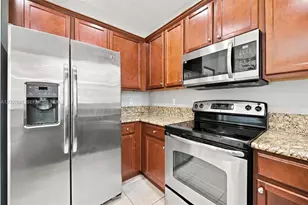 12436 NW Emerald Creek Manor, Plantation, FL 33325 - Photo 13