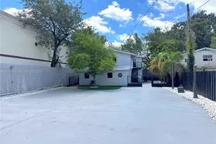 174 NE 55th St, Miami, FL 33137 - Photo 11