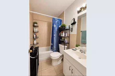 5611 W 25th Ct #8A, Hialeah, FL 33016 - Photo 11