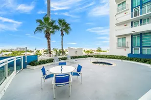 7600 Collins Ave, Miami Beach, FL 33141 - Photo 31
