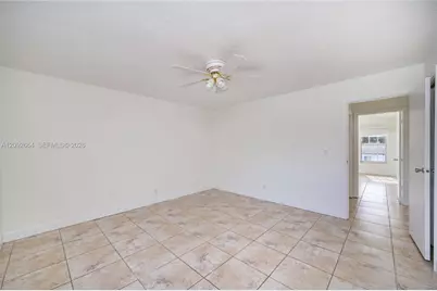 1345 W 71st St, Hialeah, FL 33014 - Photo 13