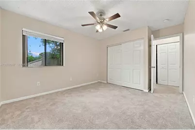4120 Palm Bay Cir, West Palm Beach, FL 33406 - Photo 23