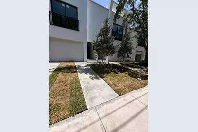 138 NW 33rd St, Miami, FL 33127 - Photo 1