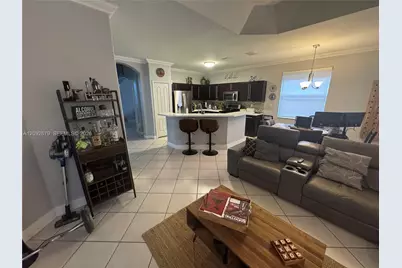 1150 NW 135th Ct, Miami, FL 33182 - Photo 11