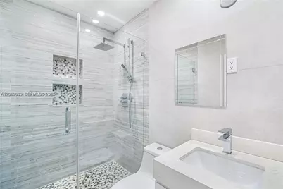 2520 SW 20th St, Miami, FL 33145 - Photo 17