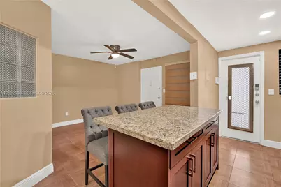 1340 Lincoln Rd #207, Miami Beach, FL 33139 - Photo 7