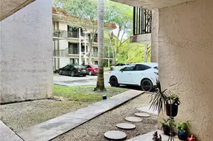 4725 SW 62nd Ave, Davie, FL 33314 - Photo 1