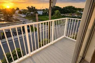 501 N Dixie Hwy, Hallandale Beach, FL 33009 - Photo 7