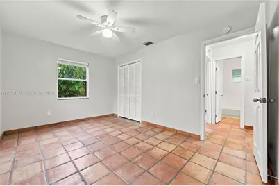 49 W Mango Rd, Lake Worth, FL 33467 - Photo 17