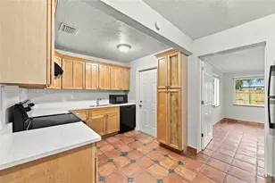 49 W Mango Rd, Lake Worth, FL 33467 - Photo 9