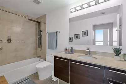 1900 N Bayshore Dr #2311, Miami, FL 33132 - Photo 13