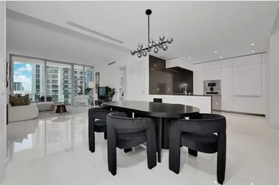 300 Biscayne Blvd Way #2809, Miami, FL 33131 - Photo 9