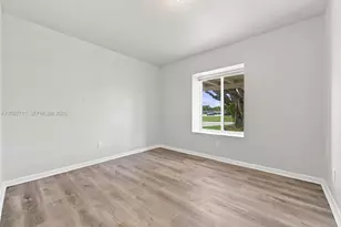 2299 SE Glover St, Port Saint Lucie, FL 34984 - Photo 13