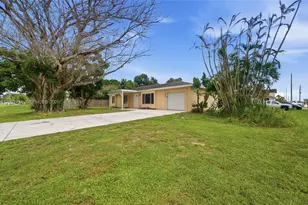 2299 SE Glover St, Port Saint Lucie, FL 34984 - Photo 3