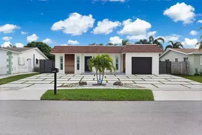 208 SE 4th Ter, Dania Beach, FL 33004 - Photo 9