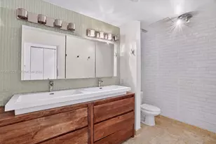 350 S Miami Ave, Miami, FL 33130 - Photo 9