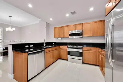 8395 SW 73rd Ave #104, Miami, FL 33143 - Photo 5