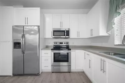 836 NW 33rd Ave #B, Miami, FL 33125 - Photo 3