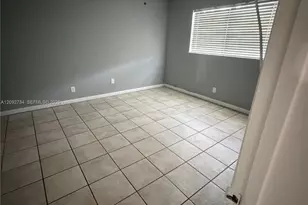7801 S Colony Cir S, Tamarac, FL 33321 - Photo 9