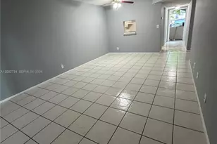 7801 S Colony Cir S, Tamarac, FL 33321 - Photo 5