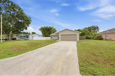 209 W Arbor Ave, Port Saint Lucie, FL 34952 - Photo 3