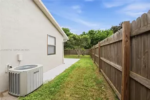 209 W Arbor Ave, Port Saint Lucie, FL 34952 - Photo 27