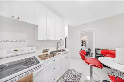 669 NW 28th St #6, Miami, FL 33127 - Photo 13