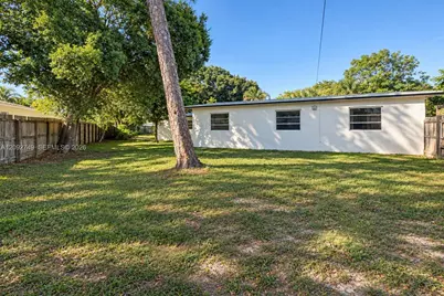 599 NE 35th St, Oakland Park, FL 33334 - Photo 47