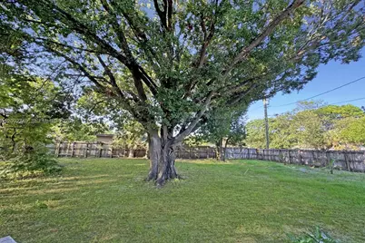 599 NE 35th St, Oakland Park, FL 33334 - Photo 45