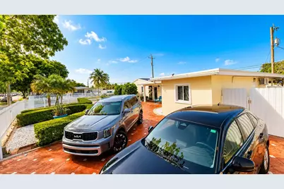4300 NW 183rd St, Miami Gardens, FL 33055 - Photo 7