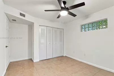 209 NE 35th St #NA, Oakland Park, FL 33334 - Photo 25