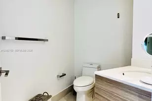 121 NE 34th St, Miami, FL 33137 - Photo 25