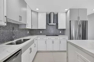 1427 Hollywood Blvd, Hollywood, FL 33020 - Photo 11