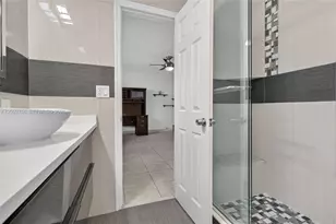 1427 Hollywood Blvd, Hollywood, FL 33020 - Photo 17
