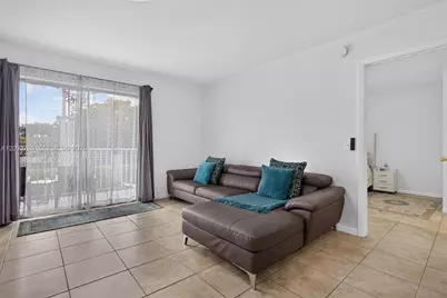 700 SE 2nd Ave #417, Deerfield Beach, FL 33441 - Photo 5