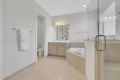 3794 NW 89th Way, Coral Springs, FL 33065 - Photo 13