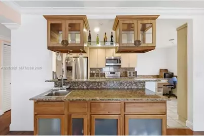 3800 Hillcrest Dr #523, Hollywood, FL 33021 - Photo 7
