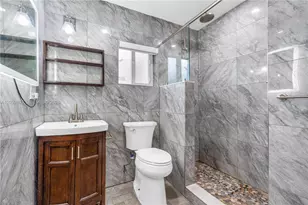 405 NE 150th St, Miami, FL 33161 - Photo 23