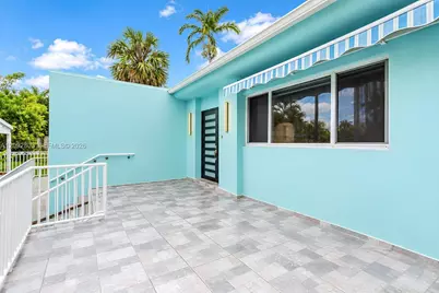 405 NE 150th St, Miami, FL 33161 - Photo 3