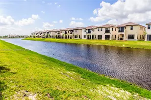 3309 W 94th Terrace, Hialeah, FL 33018 - Photo 17