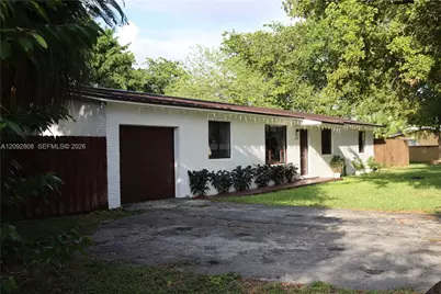 16401 SW 293rd St, Homestead, FL 33033 - Photo 3