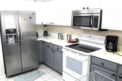 4726 Cumbrian Lakes Dr, Kissimmee, FL 34746 - Photo 9